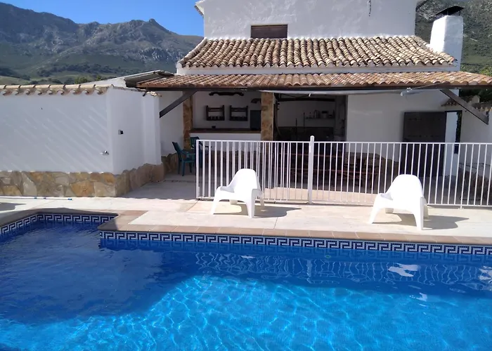 Cortijo El Llano Priego De Cordoba