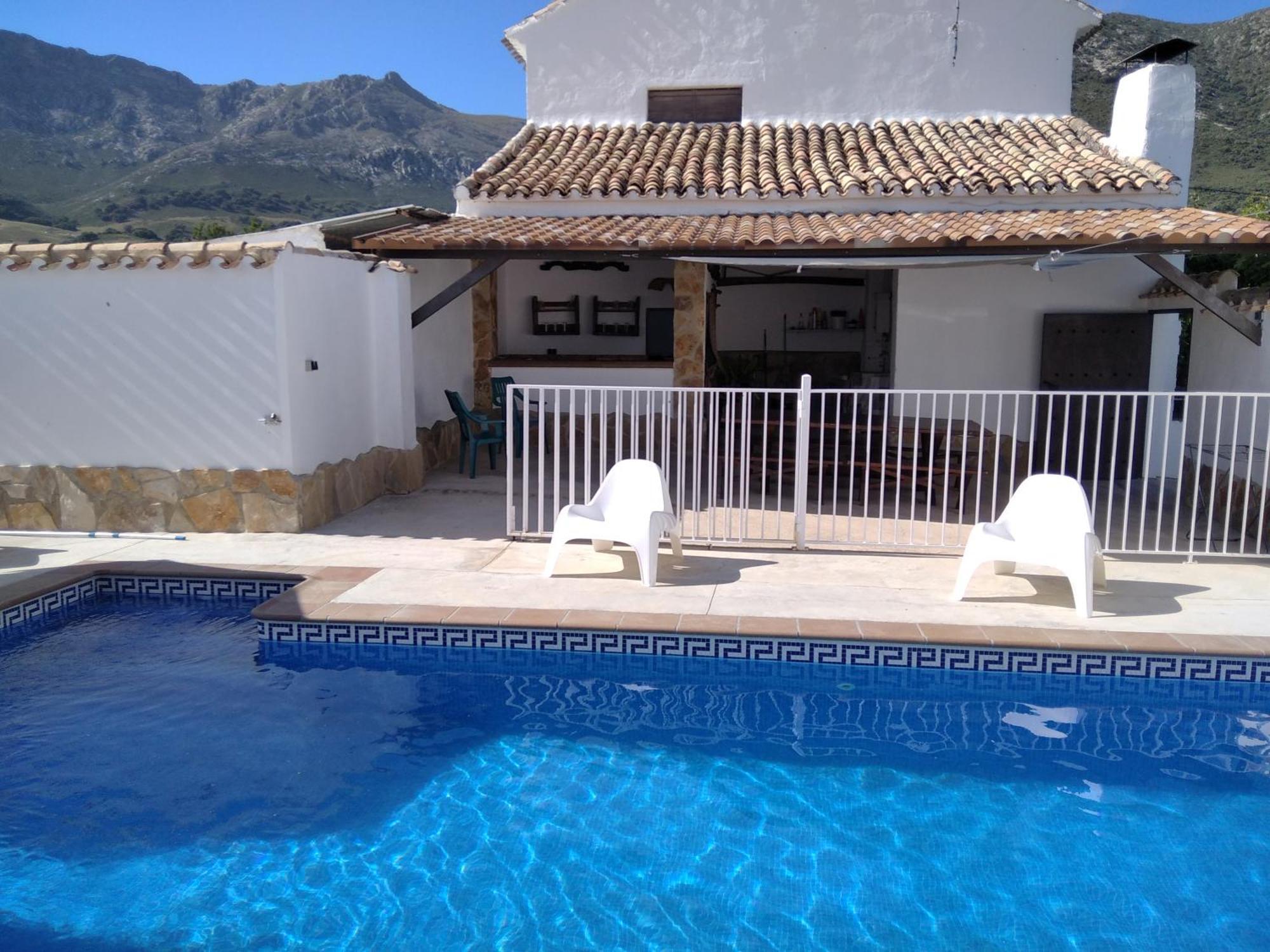 Cortijo El Llano Priego De Cordoba *